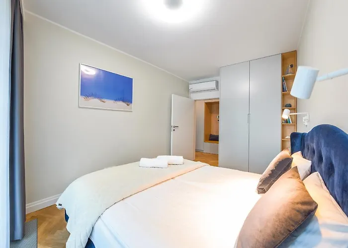 Golden Star***** - Yacht Park