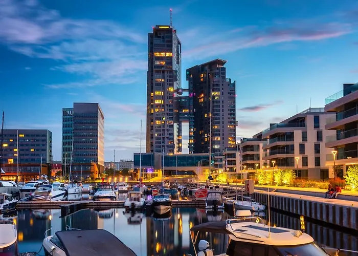 Golden Star***** - Yacht Park Apartamento